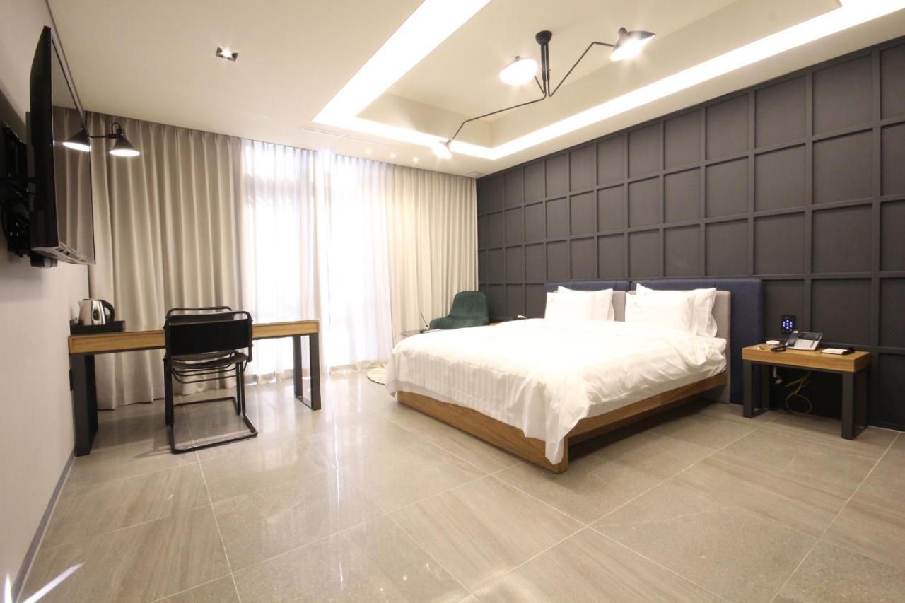 Hotel Eco Stay Csondzsu Kültér fotó