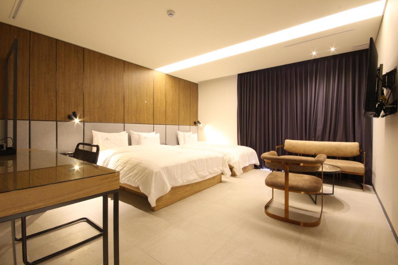 Hotel Eco Stay Csondzsu Kültér fotó