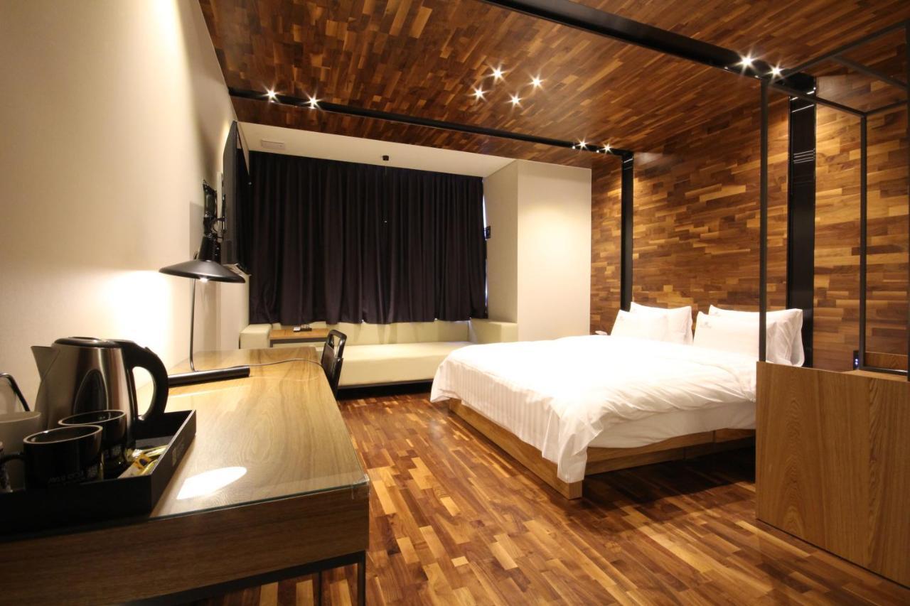 Hotel Eco Stay Csondzsu Kültér fotó