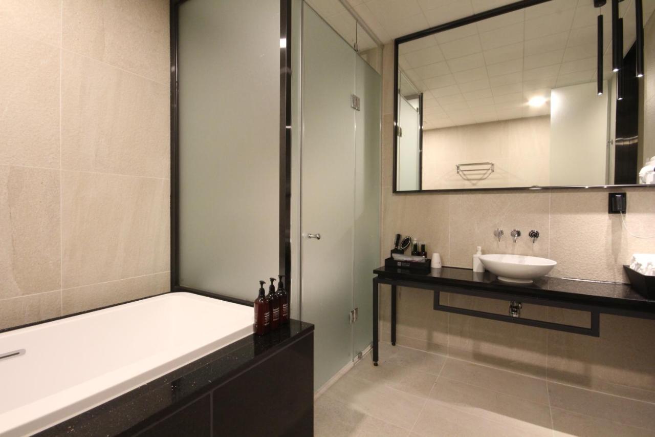 Hotel Eco Stay Csondzsu Kültér fotó
