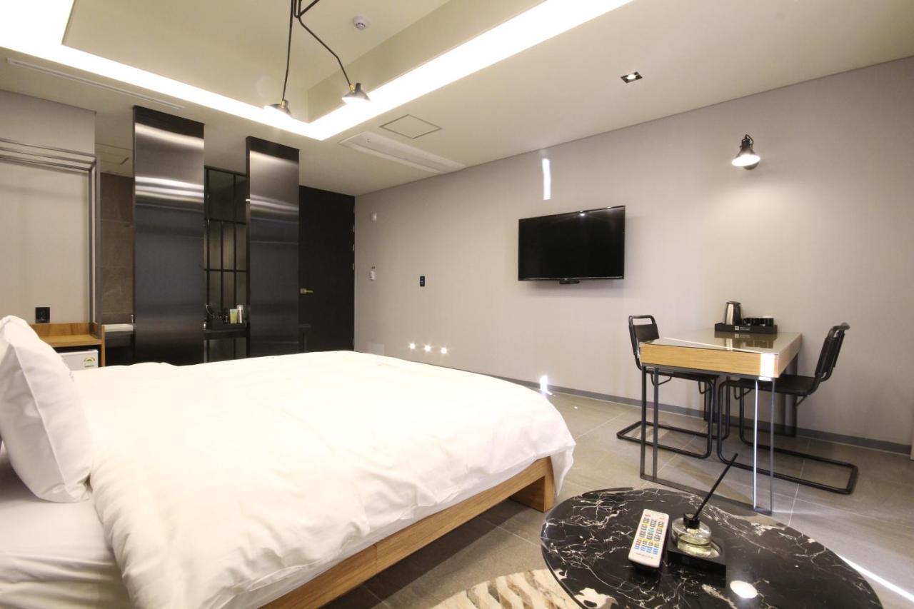 Hotel Eco Stay Csondzsu Kültér fotó