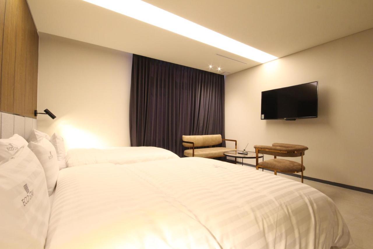 Hotel Eco Stay Csondzsu Kültér fotó