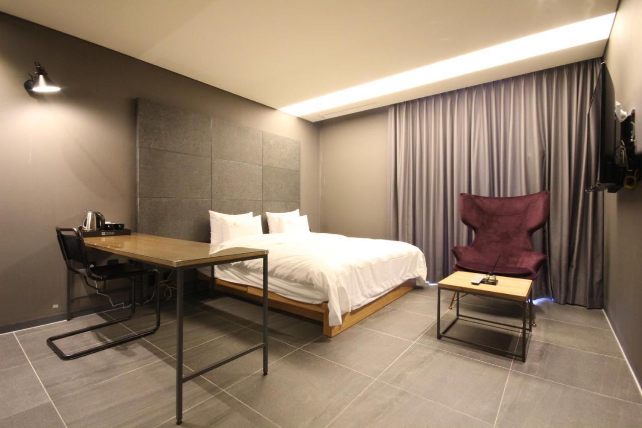 Hotel Eco Stay Csondzsu Kültér fotó