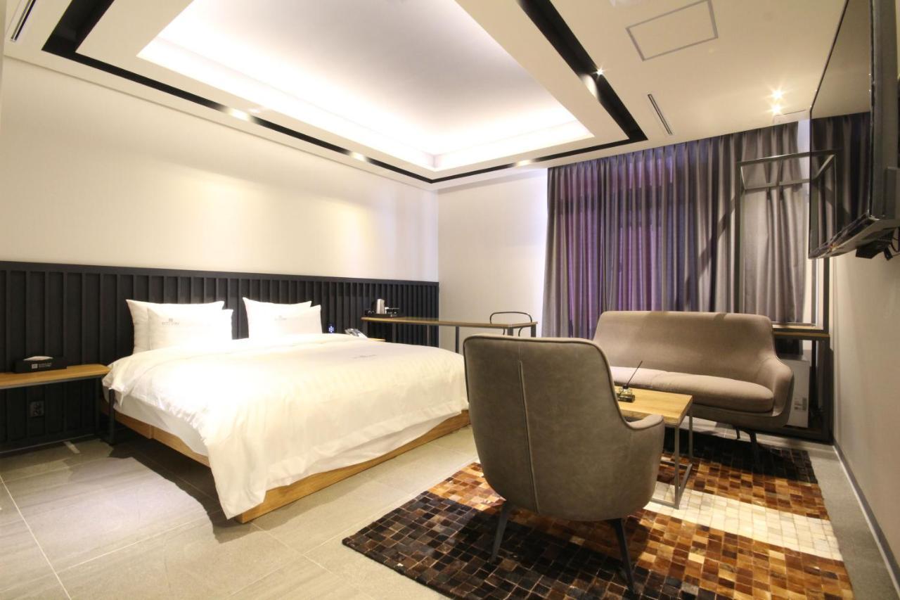 Hotel Eco Stay Csondzsu Kültér fotó