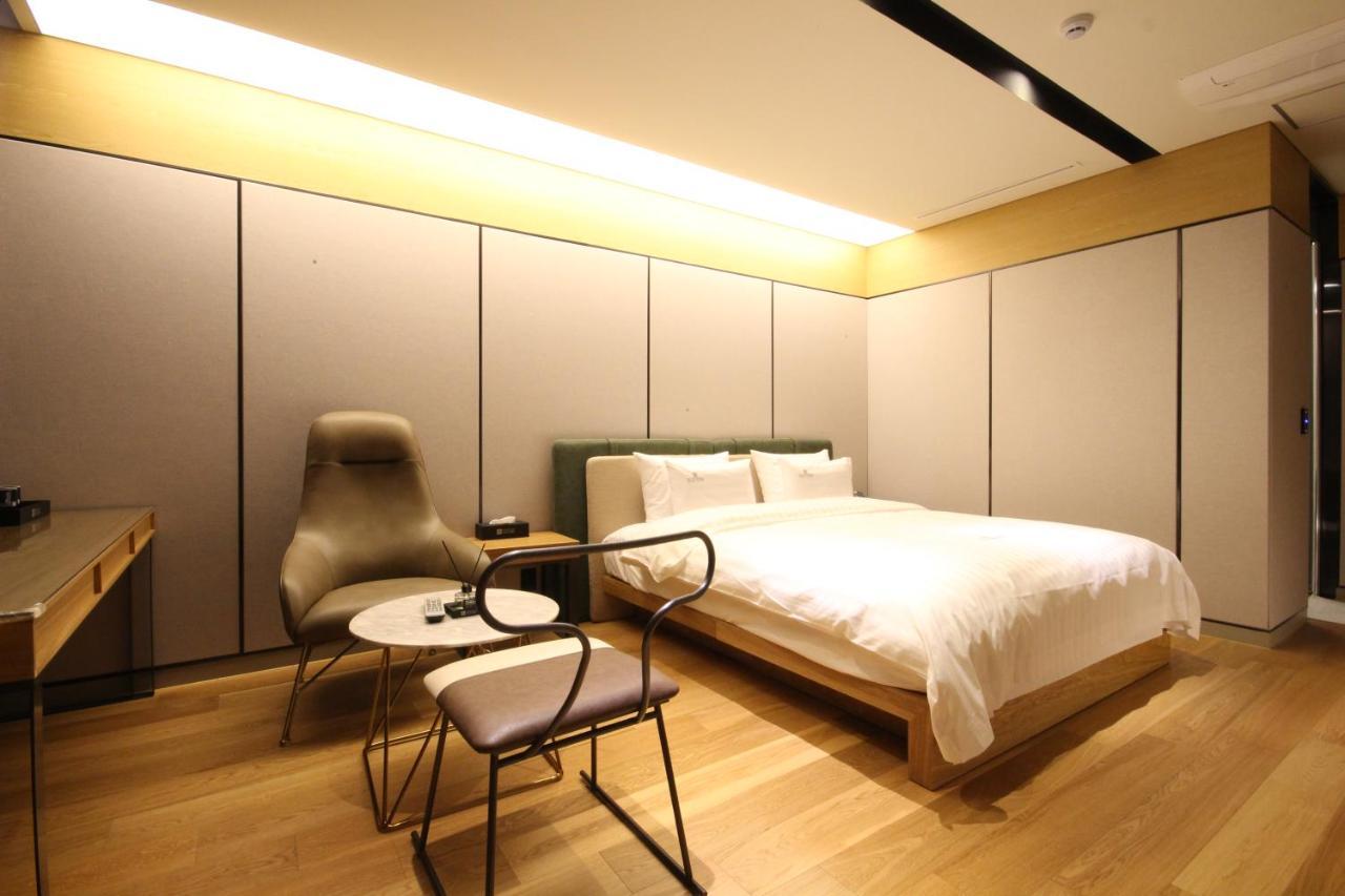 Hotel Eco Stay Csondzsu Kültér fotó