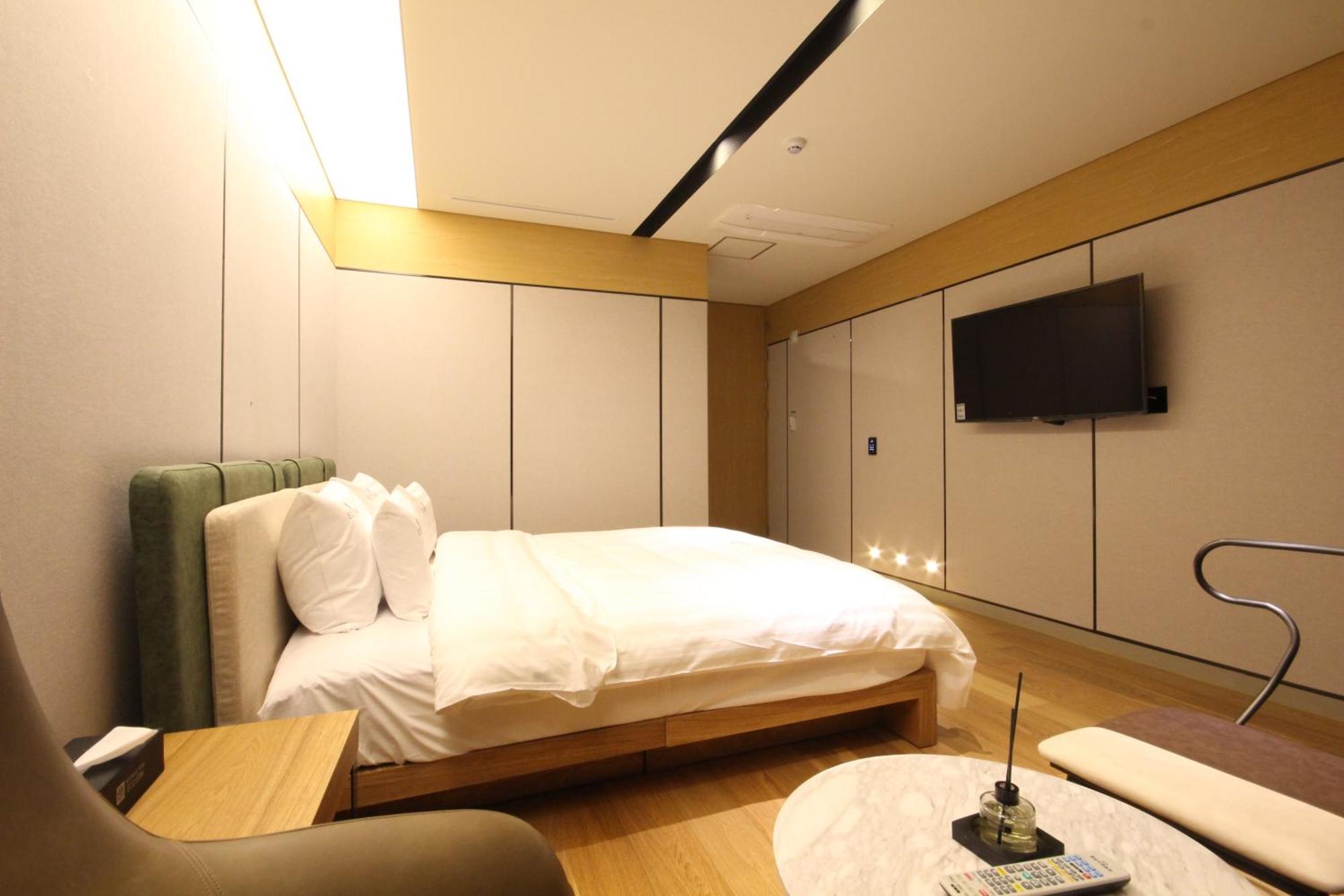 Hotel Eco Stay Csondzsu Kültér fotó