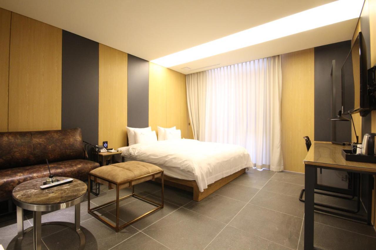Hotel Eco Stay Csondzsu Kültér fotó